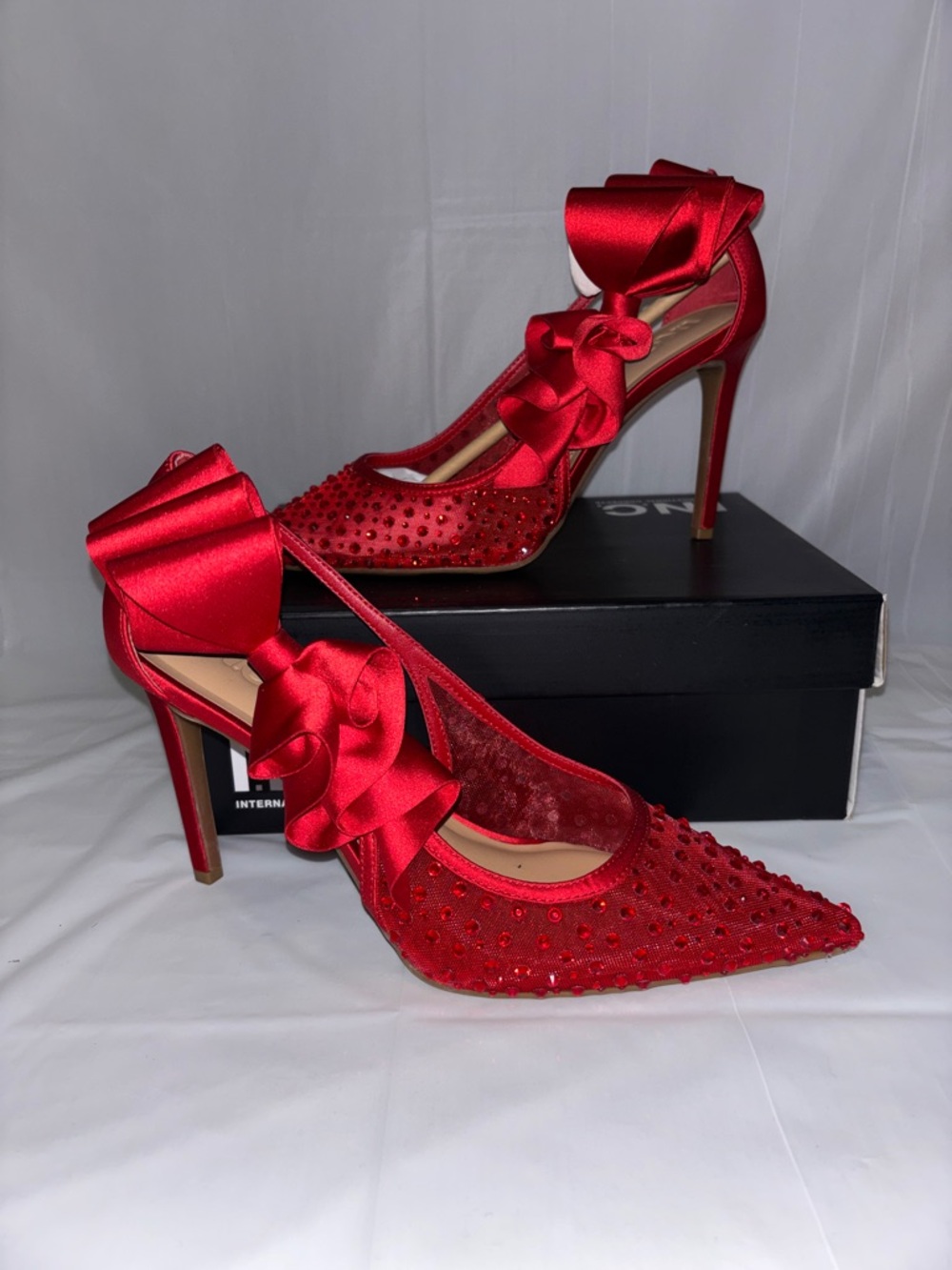 INC International Concepts Red Satin Crystal-Embellished Bow Pumps